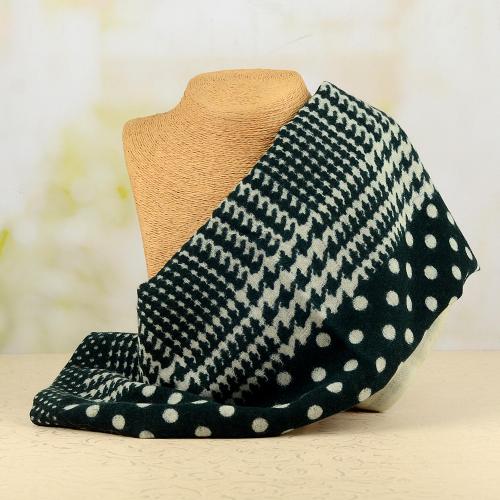 Green Stole With Patterns 